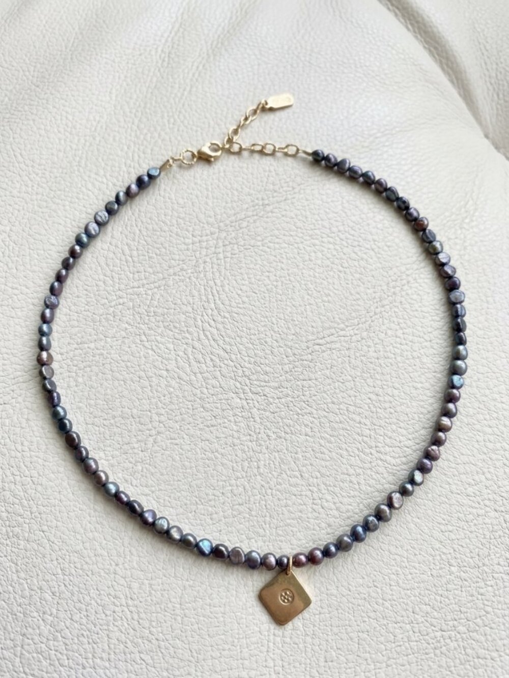 Genuine Peyote Bird Black Baroque Pearl Choker with 925 silver